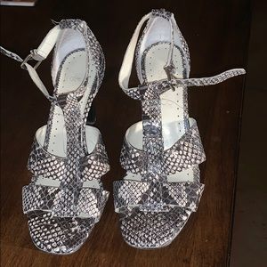 Nice black and white T strap